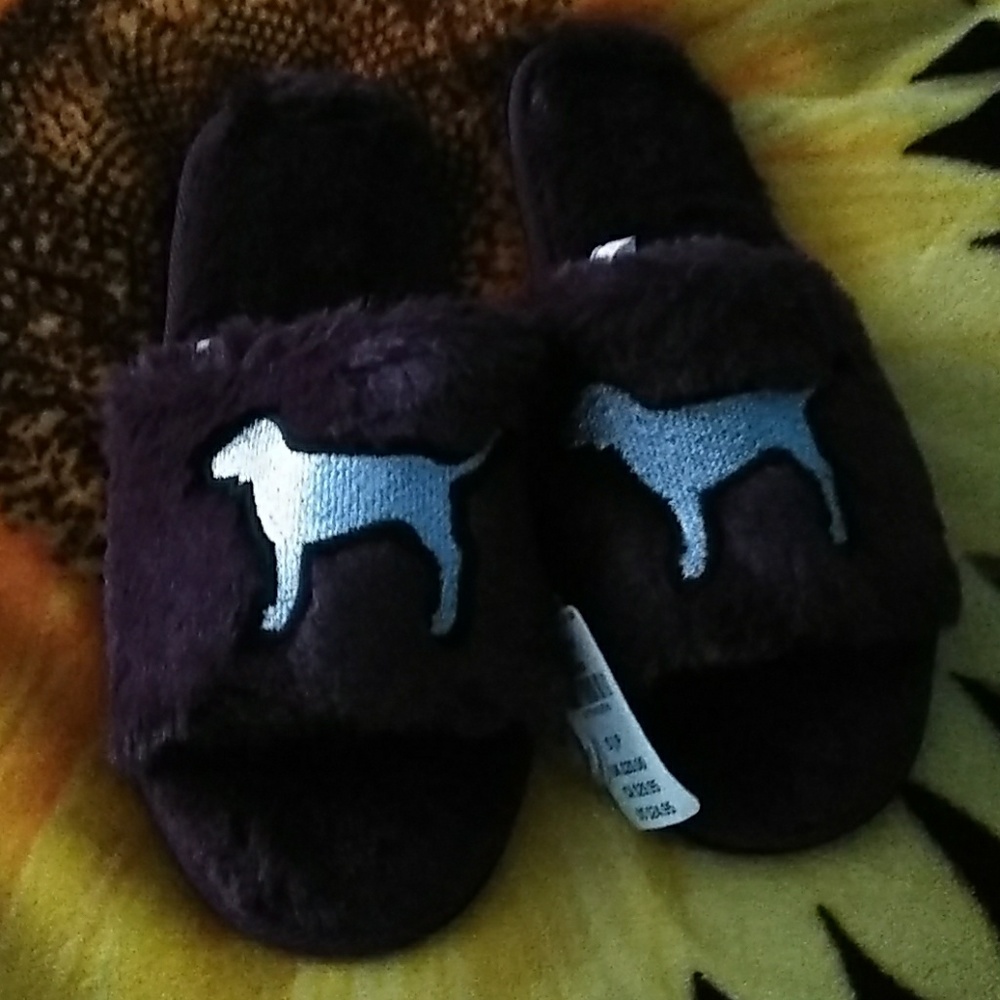 Victoria secret pink slippers sizd small